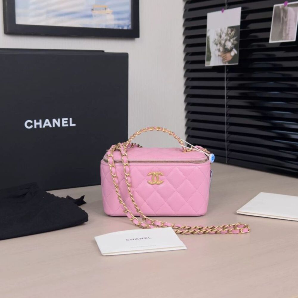 Chanel Women Pre-Loved Bag Very Good Condition